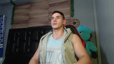 jonathancast08 online show from February 14, 11:21 am