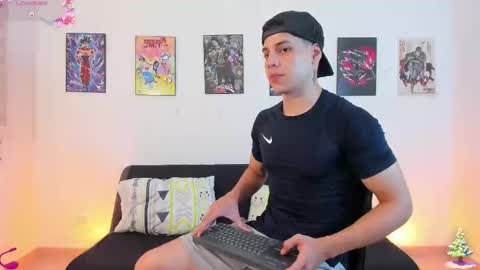 Instagram jonathanfit14 online show from December 19, 11:34 pm