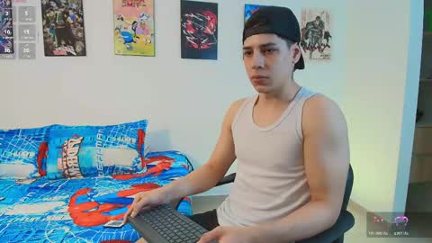 Instagram jonathanfit14 online show from April 10, 9:44 pm