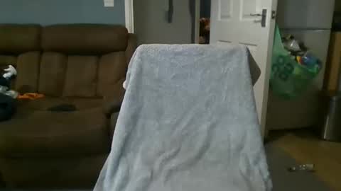 jonlow1 online show from March 4, 7:51 am