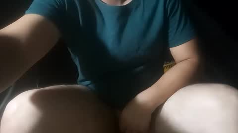 Snapshot of jonytuga90 chatting on September 21, 5:07 am hornypeter online show from September 21, 5:07 am