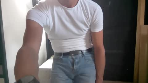 Snapshot of jordie198902 chatting on September 20, 11:10 am jordie198902 online show from September 20, 11:10 am