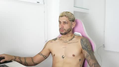 jose_wc online show from April 2, 9:06 am