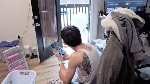 Josef online show from March 4, 9:55 pm