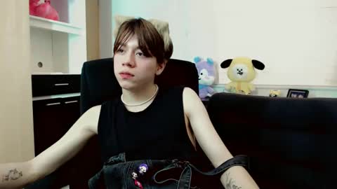 joseon_cute online show from April 7, 8:53 pm