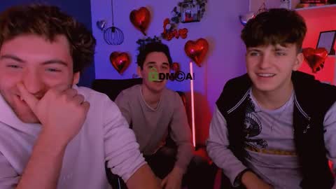 joseph_bear_ online show from February 27, 9:54 am