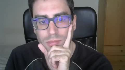 Jose online show from April 15, 2:06 pm