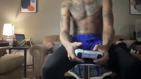 Snapshot of joshperrygoon chatting on February 6, 5:57 am joshperrygoon online show from February 6, 5:57 am