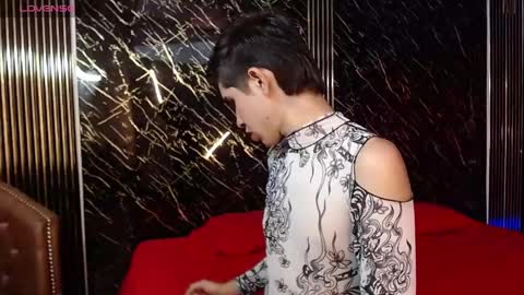 joshua_saenz_ online show from June 3, 8:03 pm
