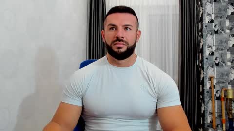 joshuamuscle69 online show from November 17, 7:33 am