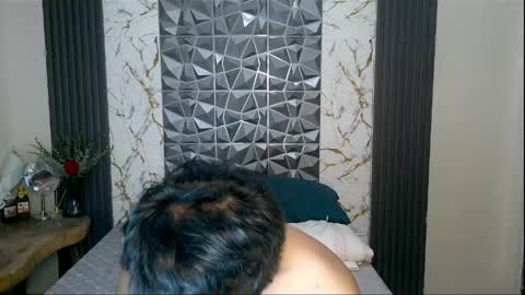 jr_exclusive online show from April 30, 7:10 pm