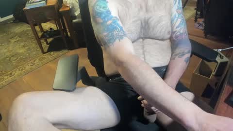 Snapshot of jsimon04 chatting on January 29, 2:53 pm jsimon04 online show from January 29, 2:53 pm