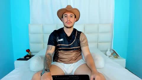 Juan online show from October 31, 11:19 pm