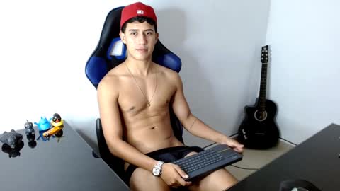 Snapshot of juan_da01 chatting on December 3, 12:55 am JuanDa online show from December 3, 12:55 am