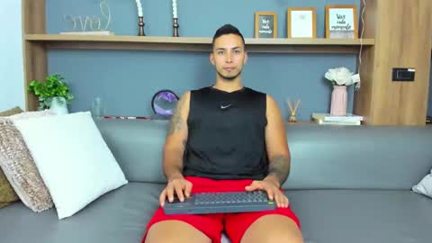 juan_muscle online show from March 4, 12:18 am