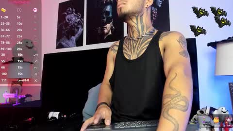 juancamilo66_ online show from October 31, 10:35 pm