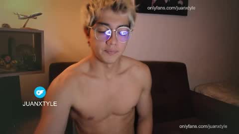 . online show from April 14, 11:15 pm