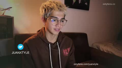 . online show from March 19, 8:12 pm