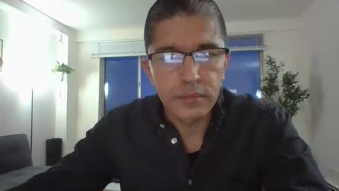 juanearth1 online show from February 2, 10:40 pm