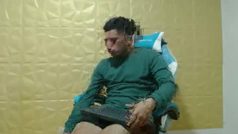 juanperez1999777 online show from September 16, 6:42 pm