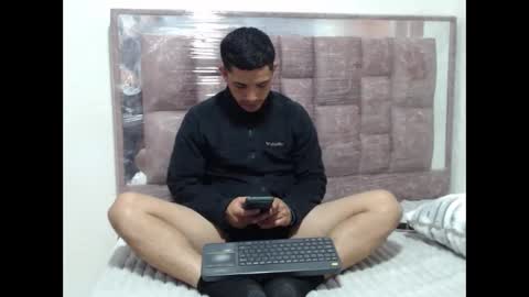 juanperez1999777 online show from September 10, 8:51 pm