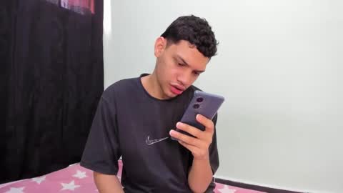 juansuarez204 online show from February 20, 10:48 pm