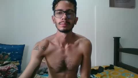 Snapshot of julfigo chatting on December 26, 12:49 pm Julfigo online show from December 26, 12:49 pm