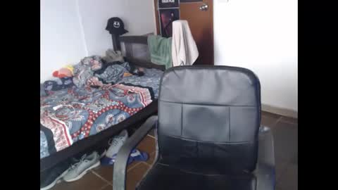 Julfigo online show from March 24, 6:45 pm