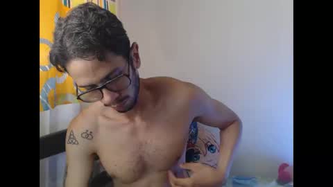 Julfigo online show from April 15, 7:03 pm