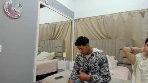 Snapshot of julian_billy chatting on February 22, 11:24 am julian billy online show from February 22, 11:24 am