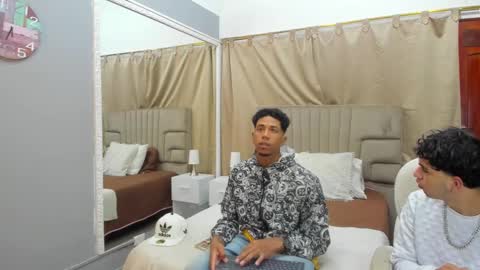 Snapshot of julian_billy chatting on February 17, 11:34 am julian billy online show from February 17, 11:34 am