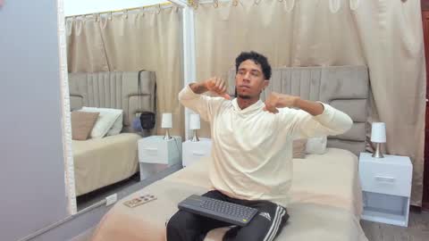 Snapshot of julian_billy chatting on December 27, 11:28 am julian billy online show from December 27, 11:28 am