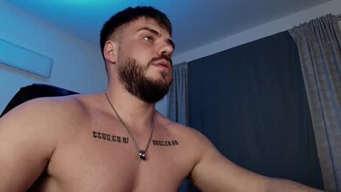 JULiUS   online show from December 22, 5:34 am