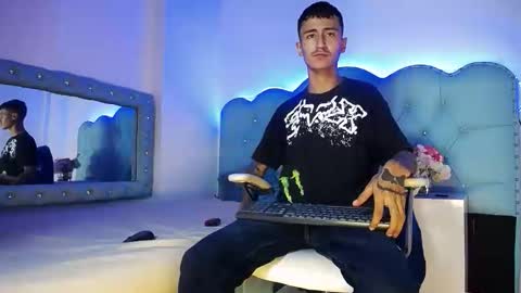 jullian online show from February 6, 1:41 pm