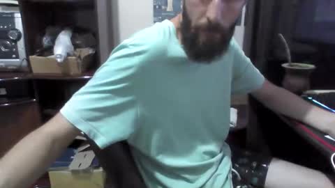 Snapshot of juniorextr_18_ chatting on December 28, 3:47 am juniorextr_18_ online show from December 28, 3:47 am