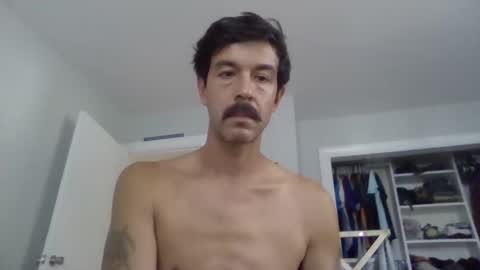 Snapshot of justfriends25 chatting on September 30, 6:00 pm Just Friends online show from September 30, 6:00 pm