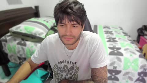 Snapshot of justin_stark1 chatting on January 24, 11:45 pm Diego online show from January 24, 11:45 pm