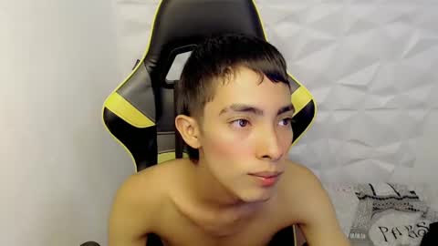 J U S T I N online show from February 20, 2:35 pm