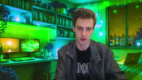 Hologram Guy online show from June 2, 4:57 am