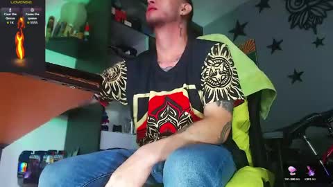 Justinsc online show from April 15, 8:42 pm