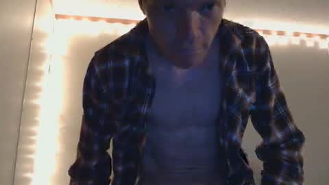 juucyyjayy online show from March 9, 7:13 am