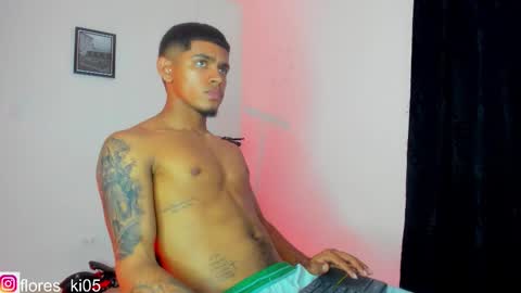 k_florez online show from December 18, 2:18 am