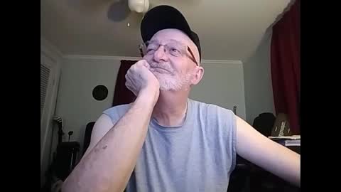 kabriggs137 online show from April 9, 12:41 am