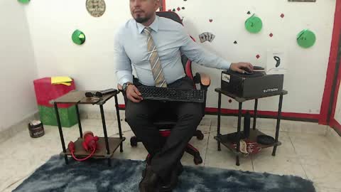 Kaleth online show from March 31, 1:24 pm