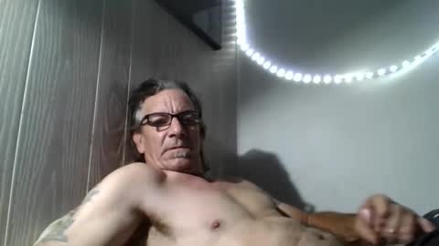 kalifornia91666 online show from October 9, 2:33 pm