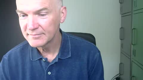 Robbie online show from April 6, 3:46 pm