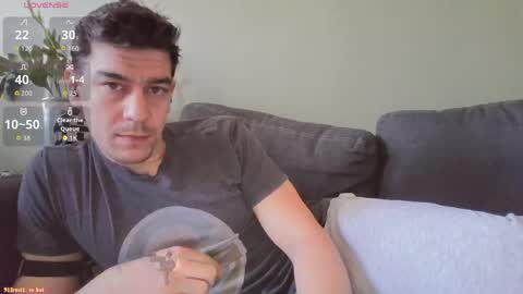 Karl online show from April 25, 3:42 pm