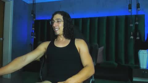 Snapshot of keelanmg chatting on October 31, 2:46 am keelanmg online show from October 31, 2:46 am