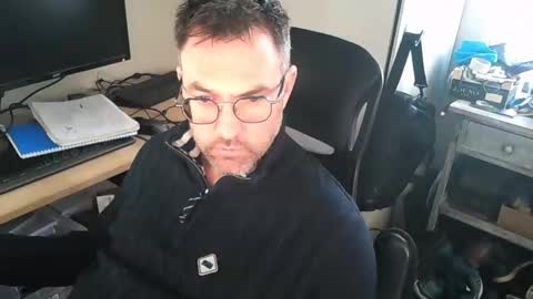 Snapshot of kelvin06133 chatting on February 9, 12:19 pm kelvin06133 online show from February 9, 12:19 pm