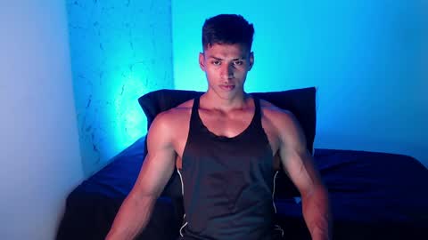 ken__owensx online show from May 29, 7:02 pm